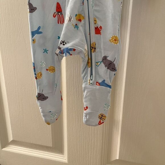 Angel Dear Sports Sea Creatures Bamboo Zipper Footie Sleeper Size Newborn NWT - Picture 4 of 12